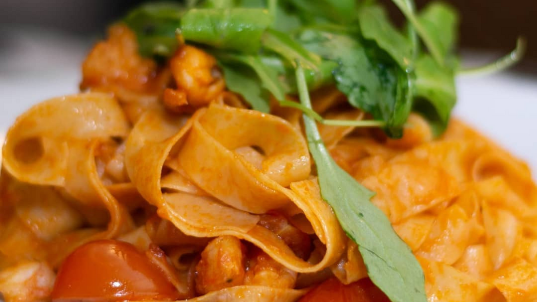 Whole Wheat Fettuccine with Tomato Embrace